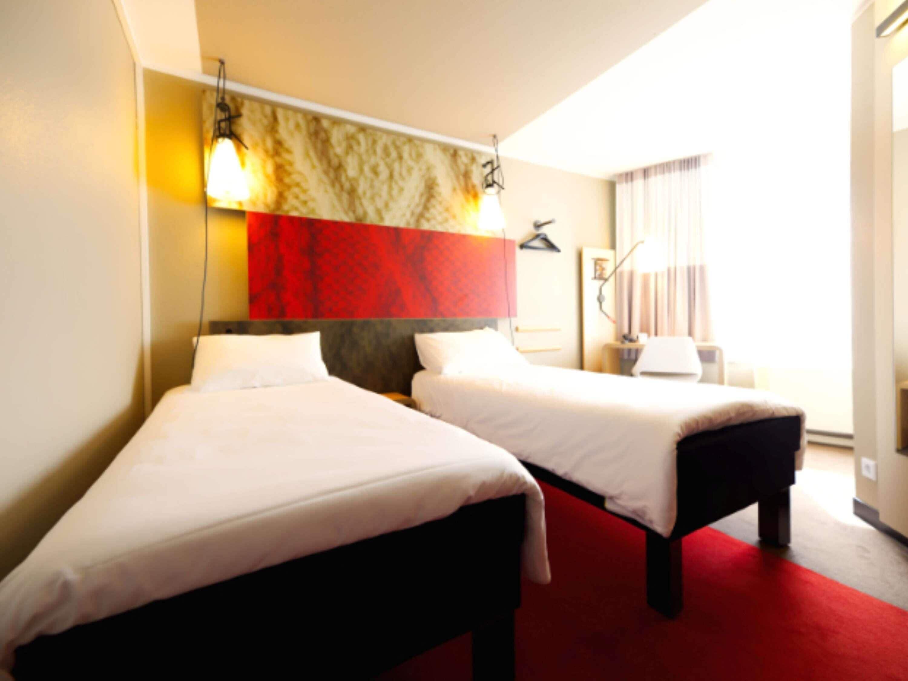 Kamar Standar, 2 Tempat Tidur Twin | Seprai antialergi, meja kerja, kedap suara, dan Wi-Fi gratis