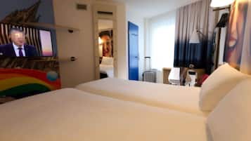Zimmer, 2 Einzelbetten (MyRoom By Peter) | Allergikerbettwaren, Schreibtisch, schallisolierte Zimmer