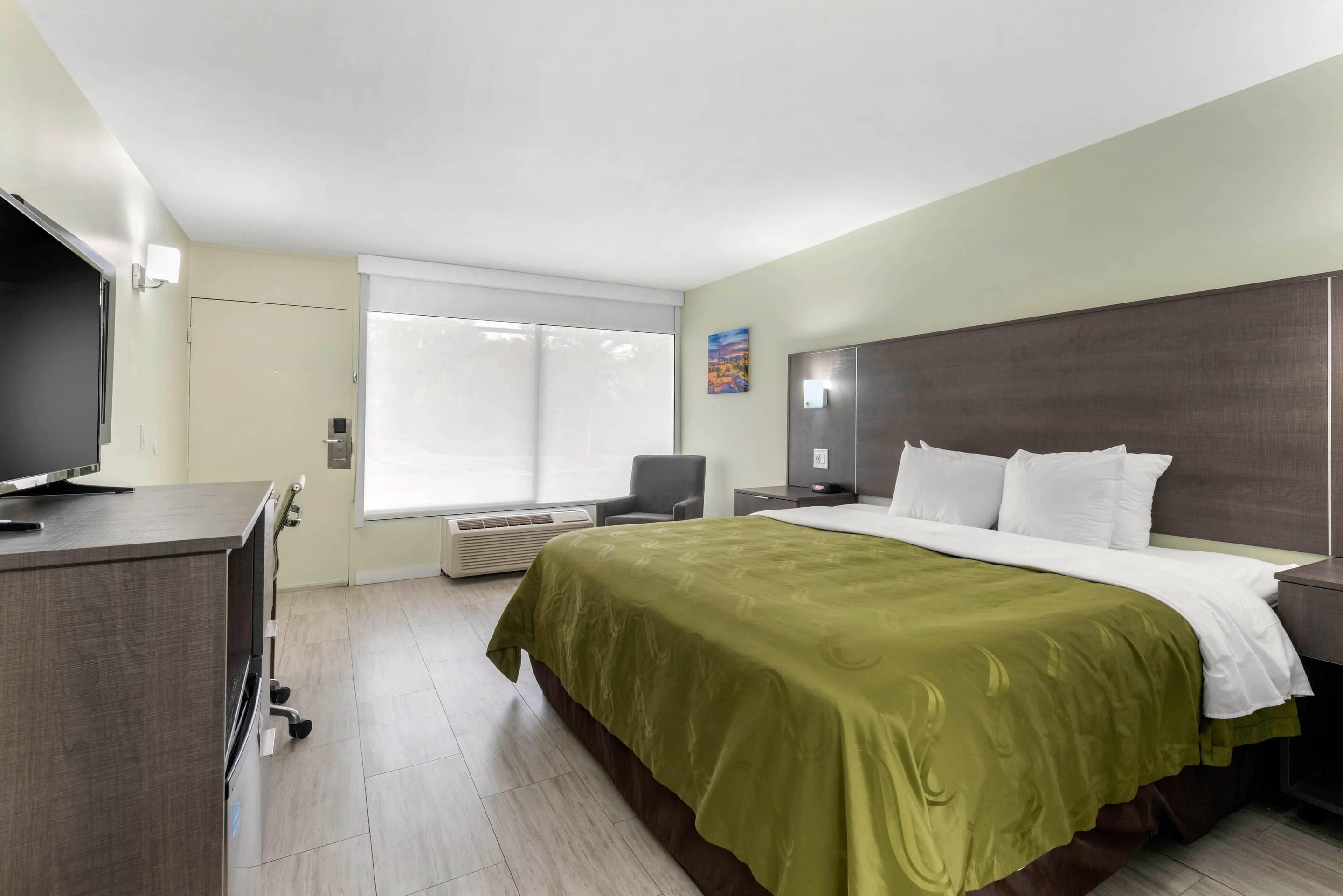 Premium bedding, desk, blackout drapes, iron/ironing board