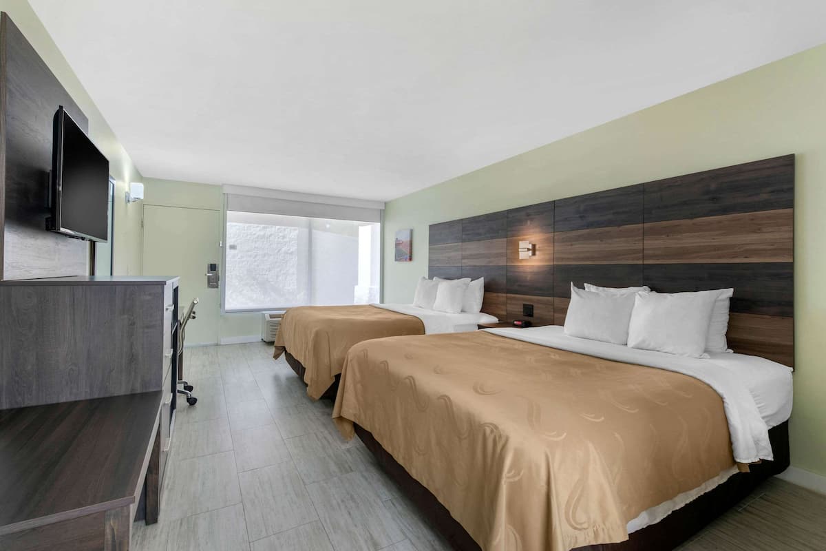 Chambre Standard, 2 grands lits, non-fumeur