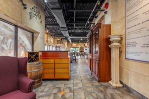 Dining - Comfort Inn Brantford (Brantford)