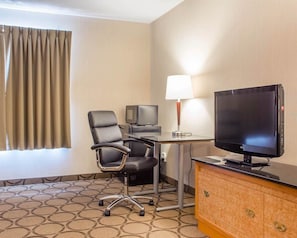 Comfort Care, Standard Room, 1 Queen Bed with Sofa bed, Non Smoking
