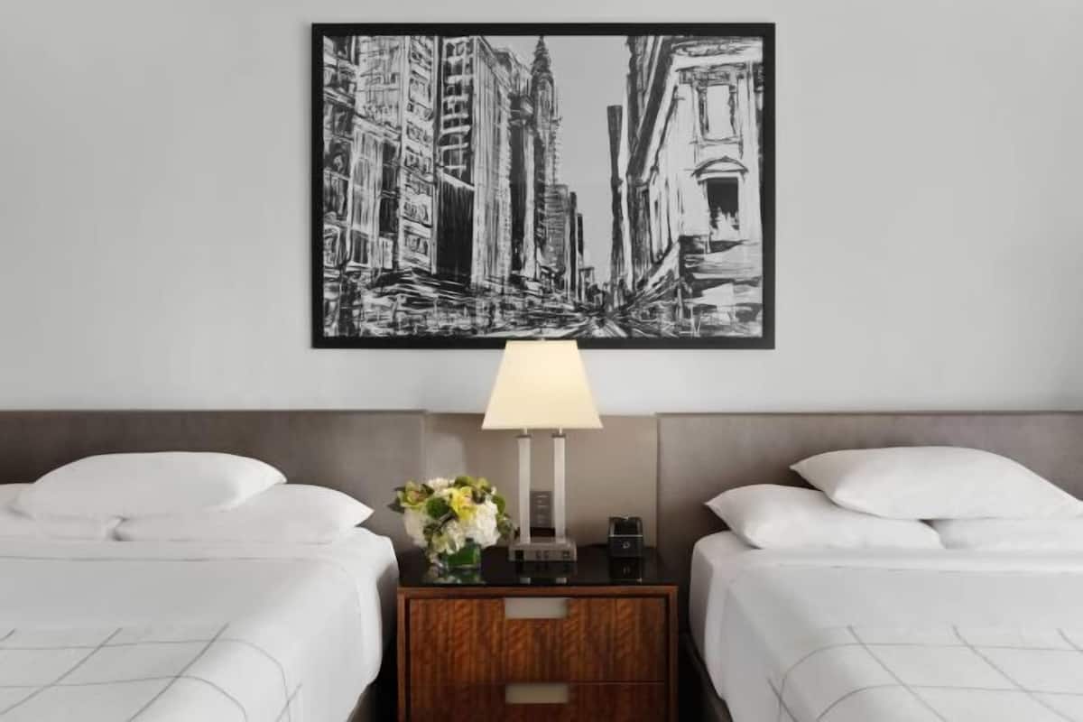 Premium bedding, pillow-top beds, minibar, in-room safe