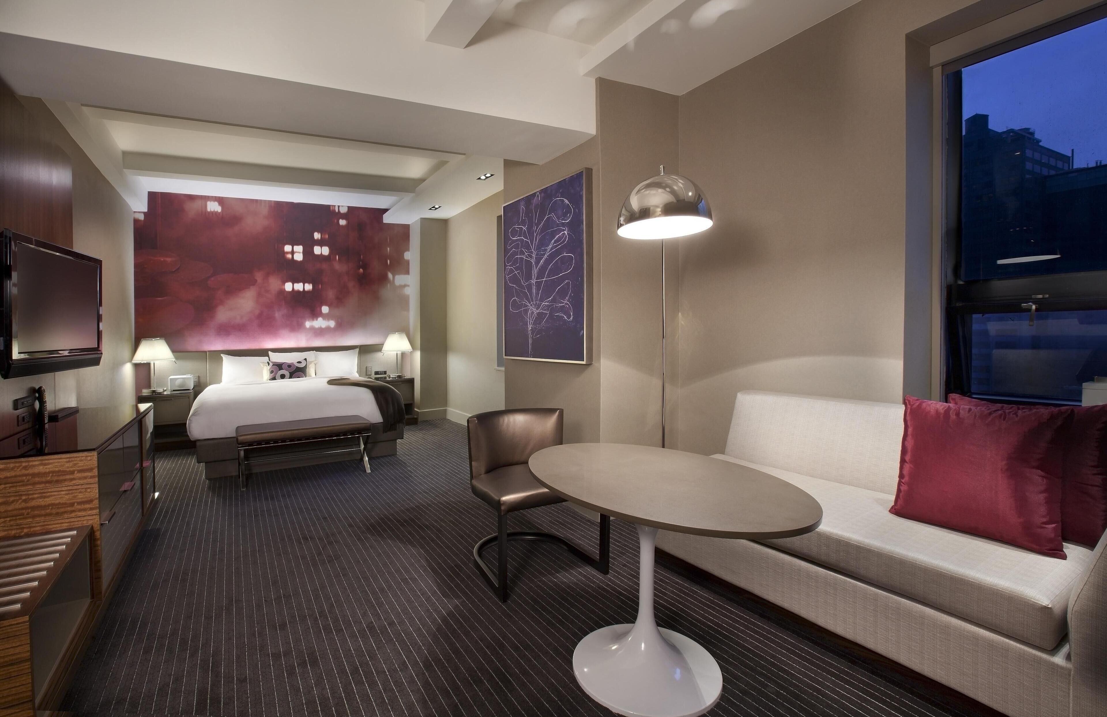 Suite, Corner | Premium bedding, pillowtop beds, minibar, in-room safe