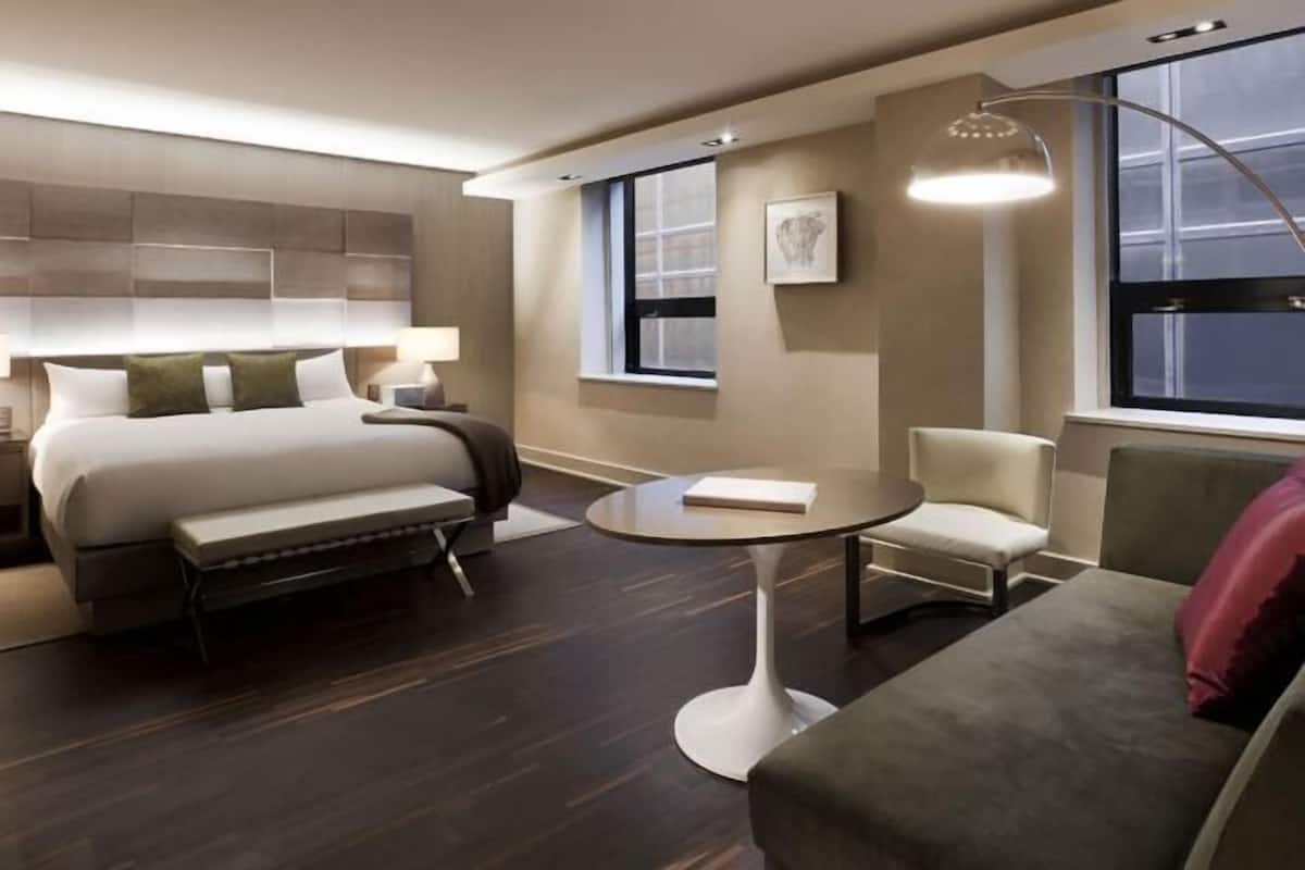 Premium bedding, pillow-top beds, minibar, in-room safe