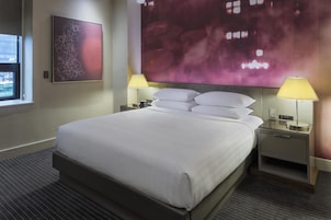Suite, Corner
