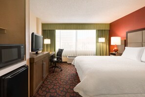 Premium bedding, pillowtop beds, in-room safe, desk - Hampton Inn Denver West Federal Center (Lakewood)