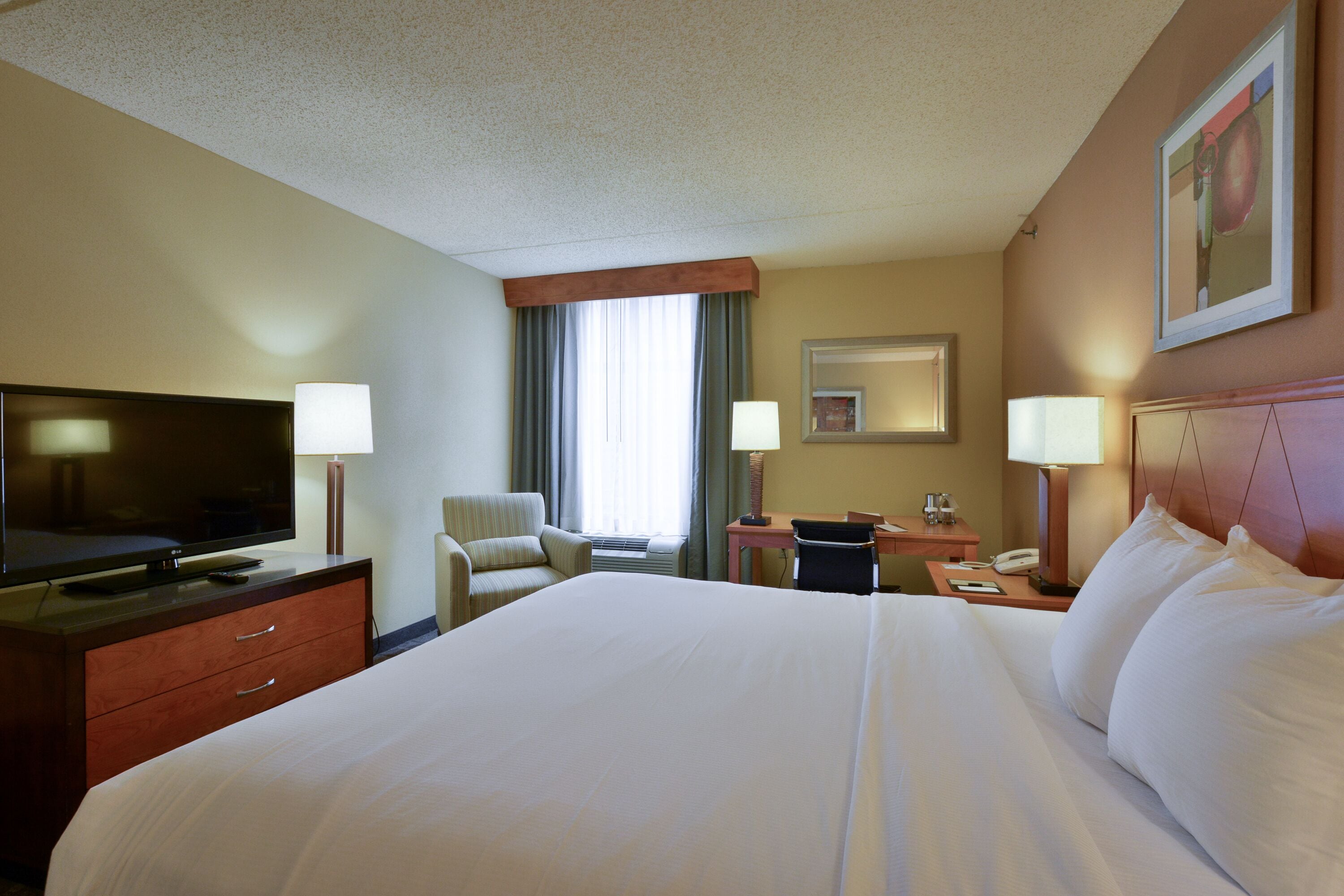 Premium bedding, pillow-top beds, in-room safe, desk