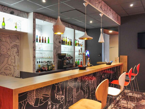 Bar (en el alojamiento)
