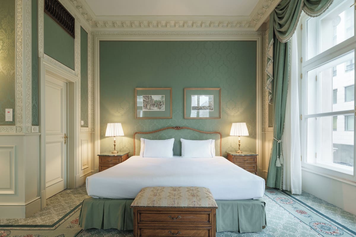 Junior Suite (3Pax) | Hypo-allergenic bedding, minibar, in-room safe, desk