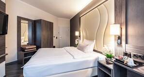 Chambre Double Confort pour 1 personne | Décoration personnalisée, bureau