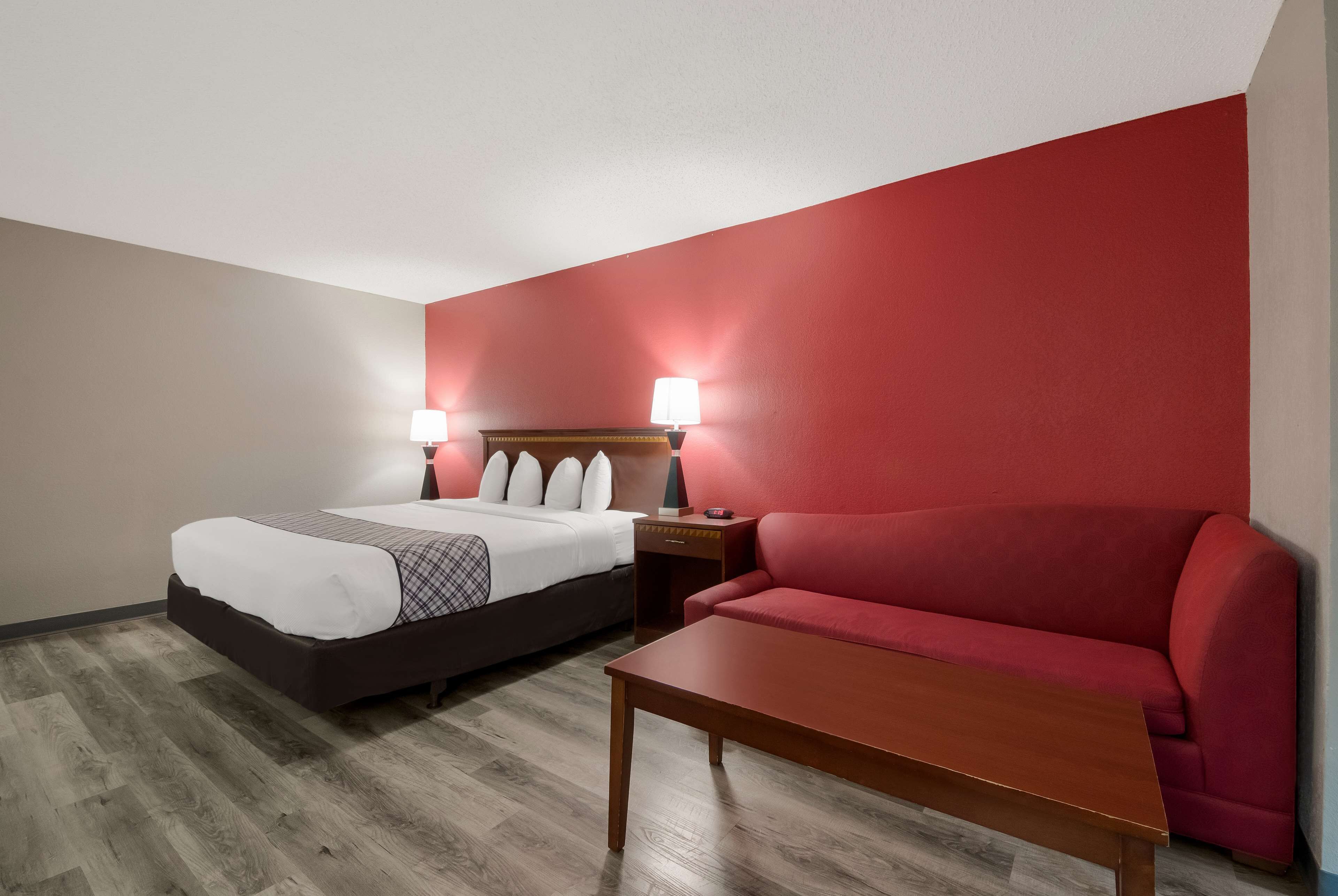 Photo - SureStay Plus Hotel by Best Western San Antonio North