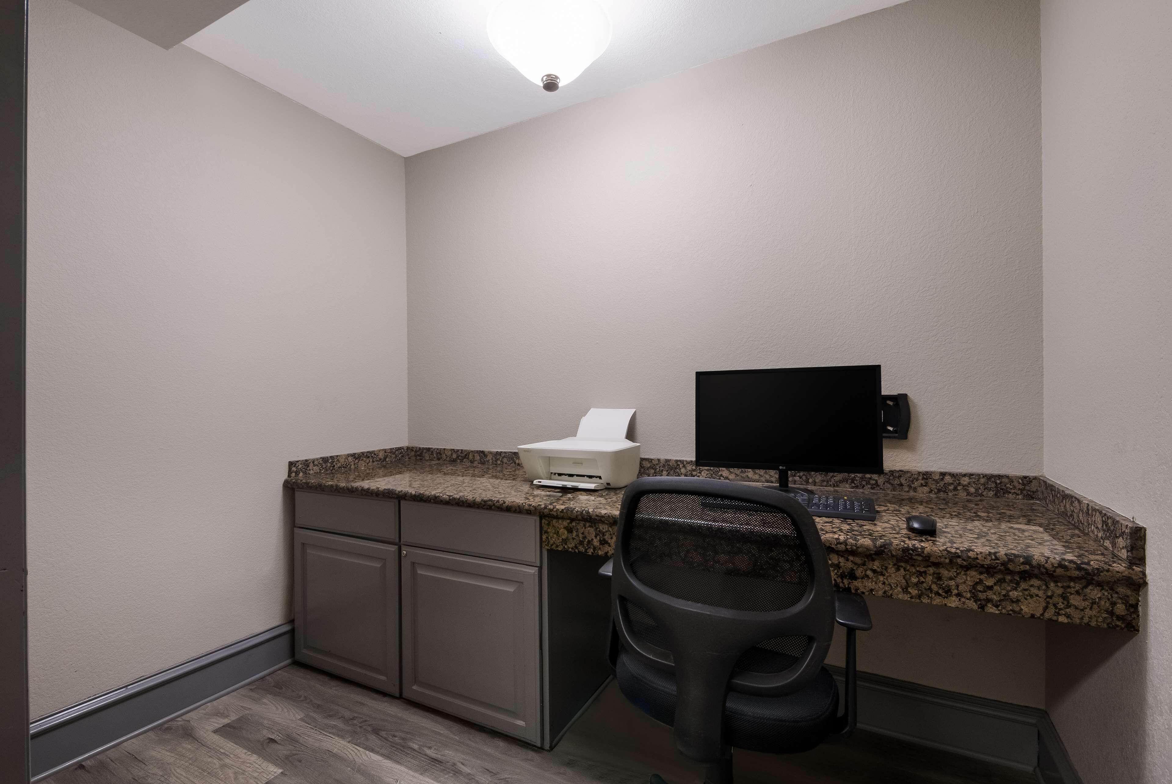 Photo - SureStay Plus Hotel by Best Western San Antonio North