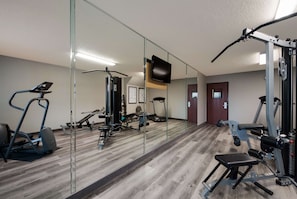 Fitness facility - SureStay Plus Hotel by Best Western San Antonio North (San Antonio)