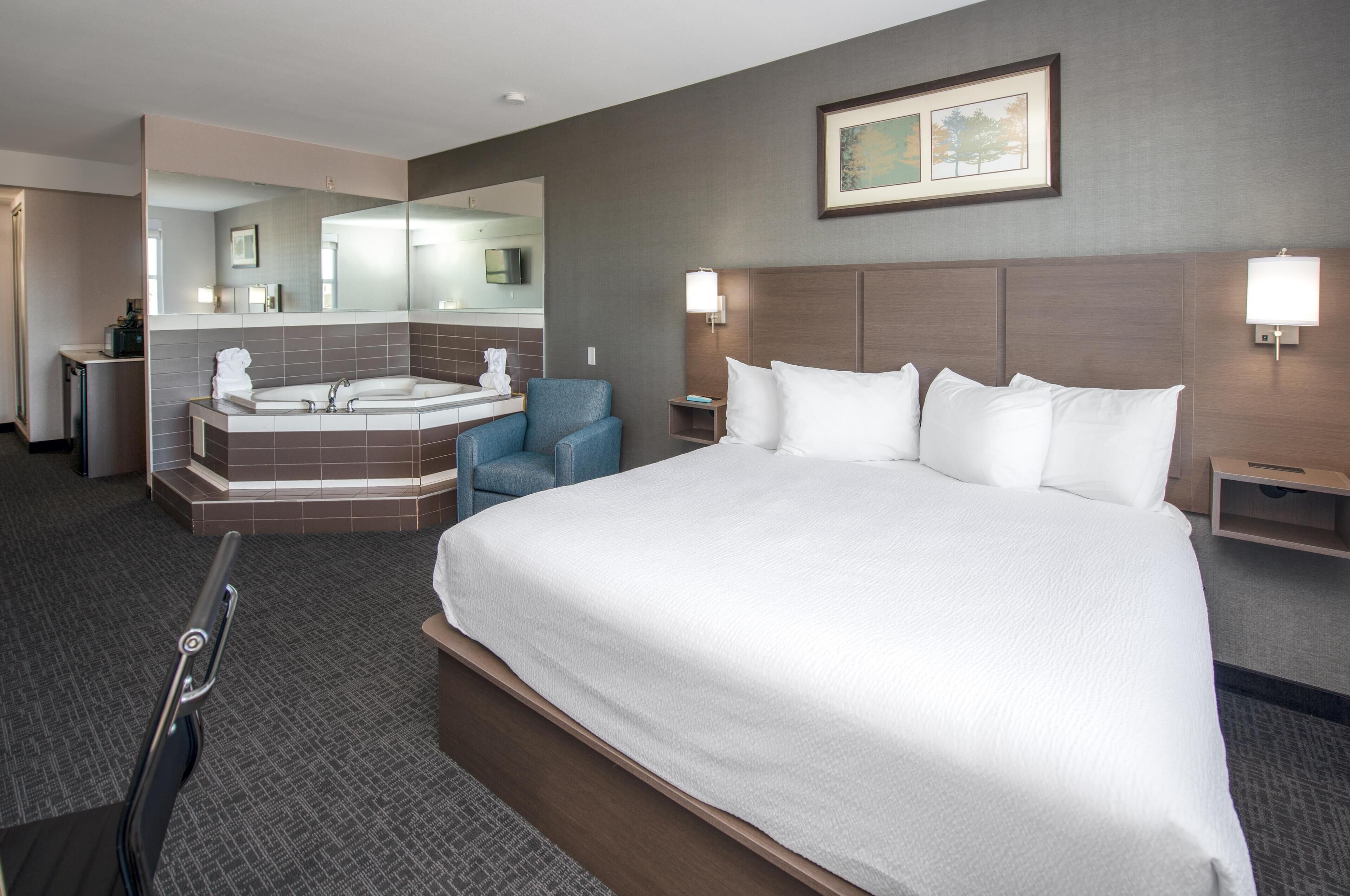Suite studio Prestige, 1 très grand lit, baignoire à jets | Literie de qualité, couette en duvet, bureau, rideaux d’obscurcissement