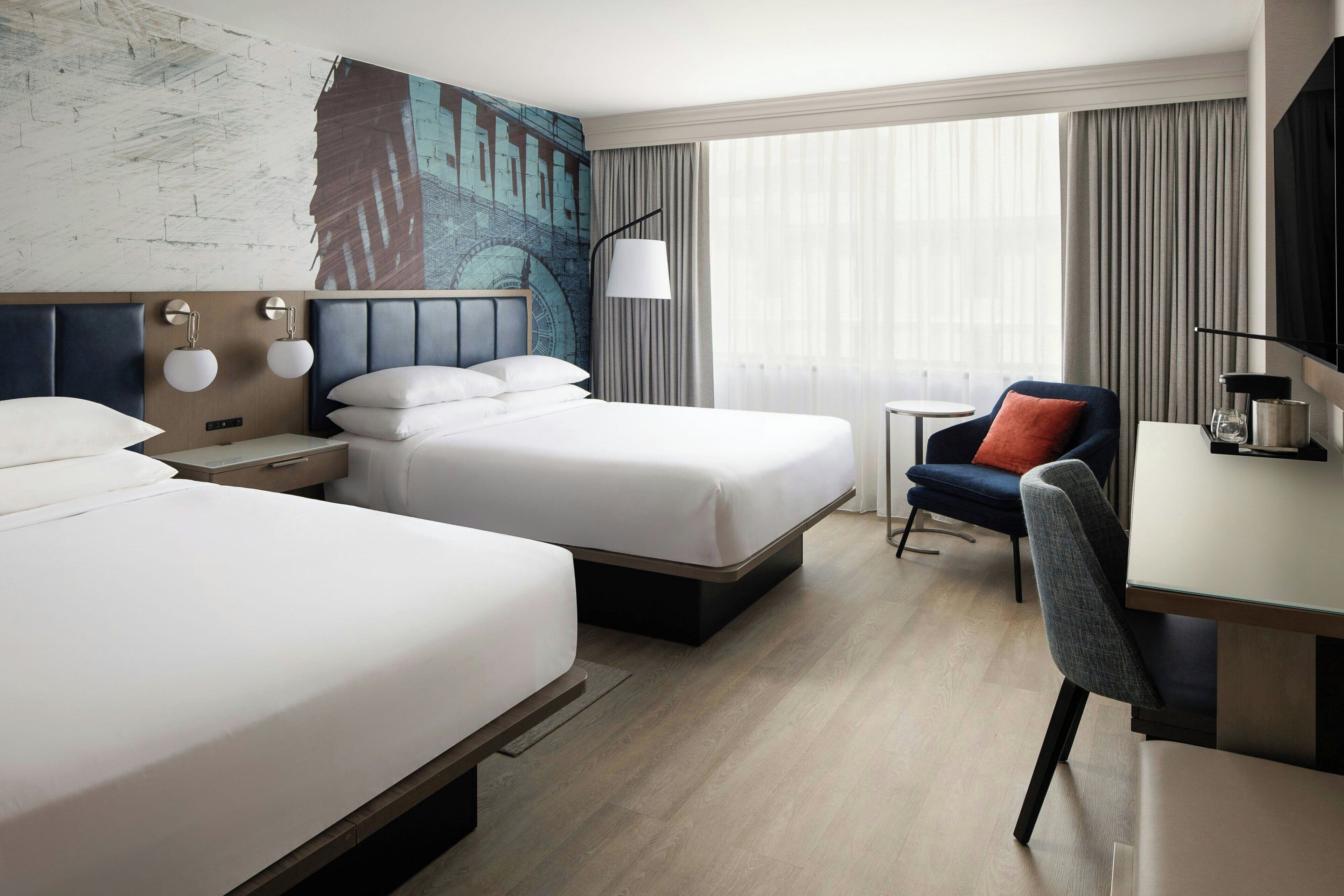 Premium bedding, down duvets, desk, iron/ironing board