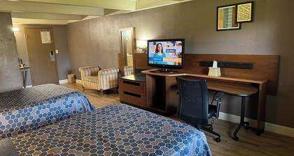 Economy Inn North Randall
