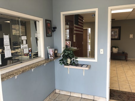 Check-in/check-out kiosk