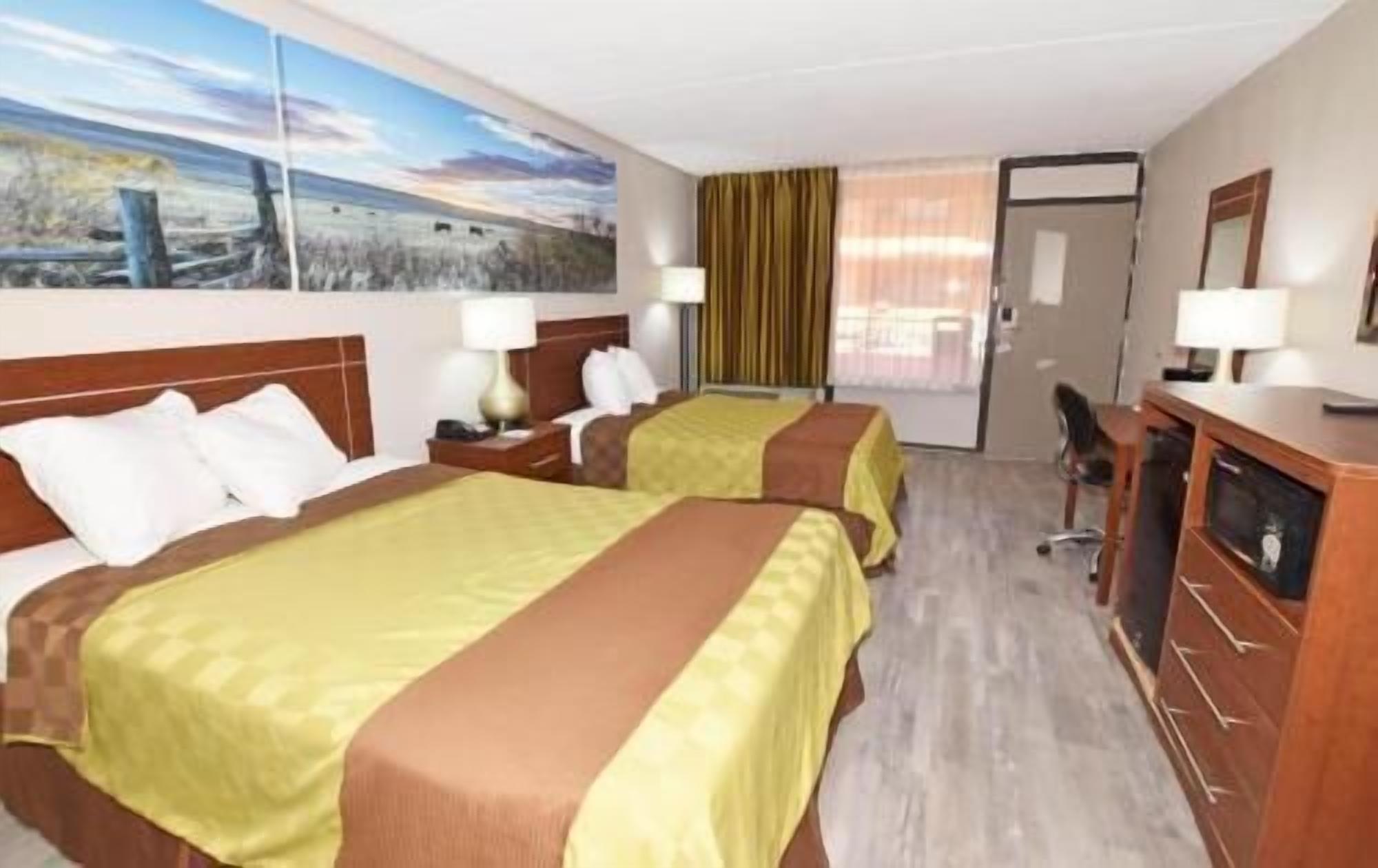 Desk, iron/ironing board, free WiFi, bed sheets