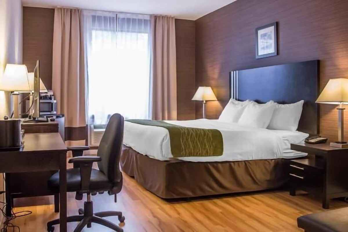 特厚豪華床墊、書桌、遮光窗簾/窗簾、熨斗/熨衫板