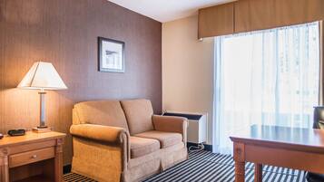 En 42-tommers plasma-TV med kabel-kanaler samt TV og filmkjøp