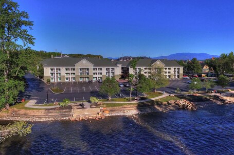 Econo Lodge Pigeon Forge Riverside - Image 23