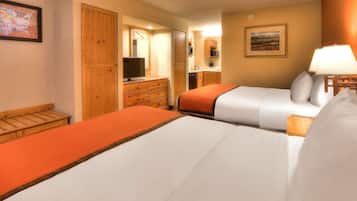 Premium bedding, desk, iron/ironing board, free WiFi