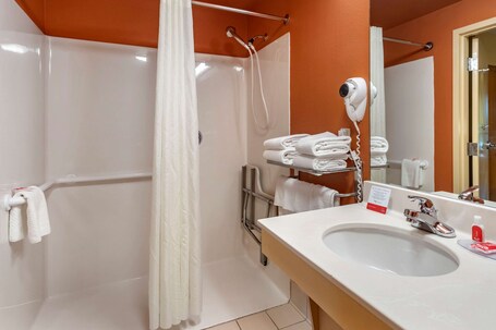 Econo Lodge Pigeon Forge Riverside - Image 41