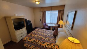 Soundproofing, iron/ironing board, free WiFi, bed sheets