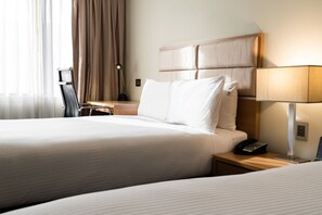 Standard Room, 2 Double Beds | Premium bedding, pillowtop beds, in-room safe, desk - Holiday Inn Parramatta by IHG (Parramatta)