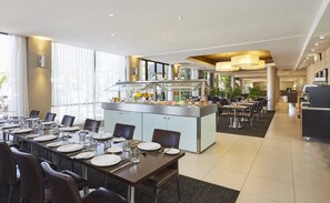 Breakfast, lunch and dinner served - Holiday Inn Parramatta by IHG (Parramatta)