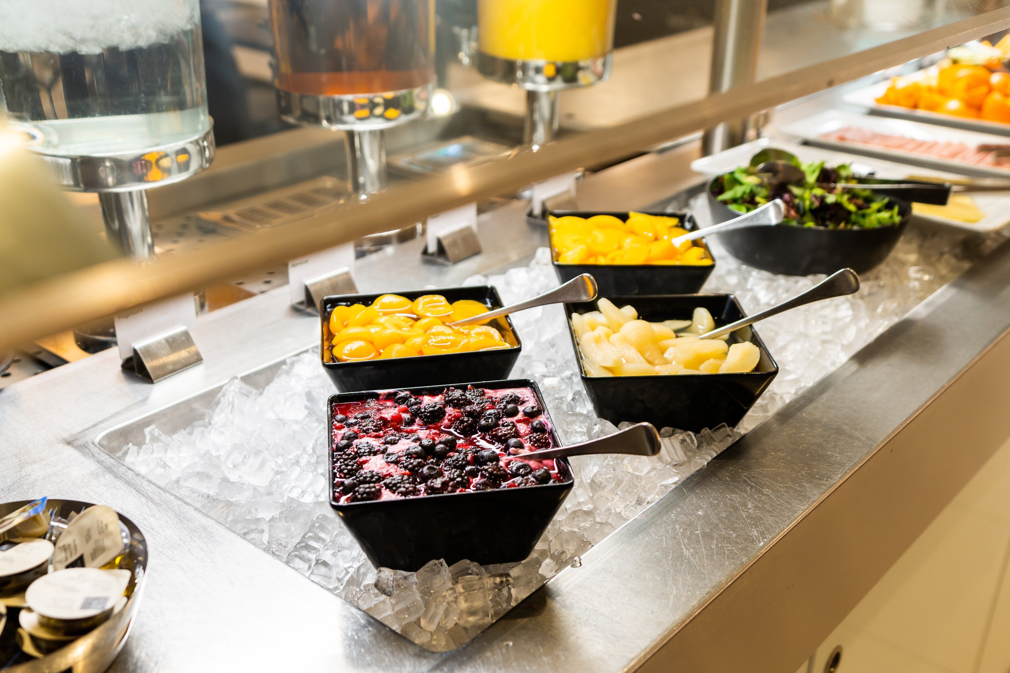 Daily buffet breakfast for a fee