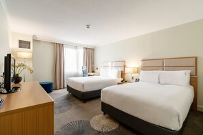 Standard Room, 2 Double Beds | Premium bedding, pillowtop beds, in-room safe, desk - Holiday Inn Parramatta by IHG (Parramatta)