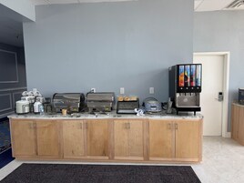 Desayuno buffet incluido todos los días 