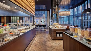 Desayuno buffet (CHF 40 por persona)