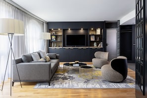 Presidential Suite, 1 Double Bed | Premium bedding, minibar, in-room safe, desk
