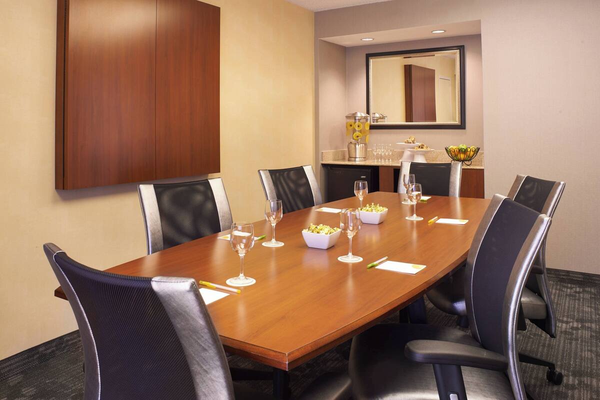 Suite, 1 slaapkamer | Vergaderfaciliteit