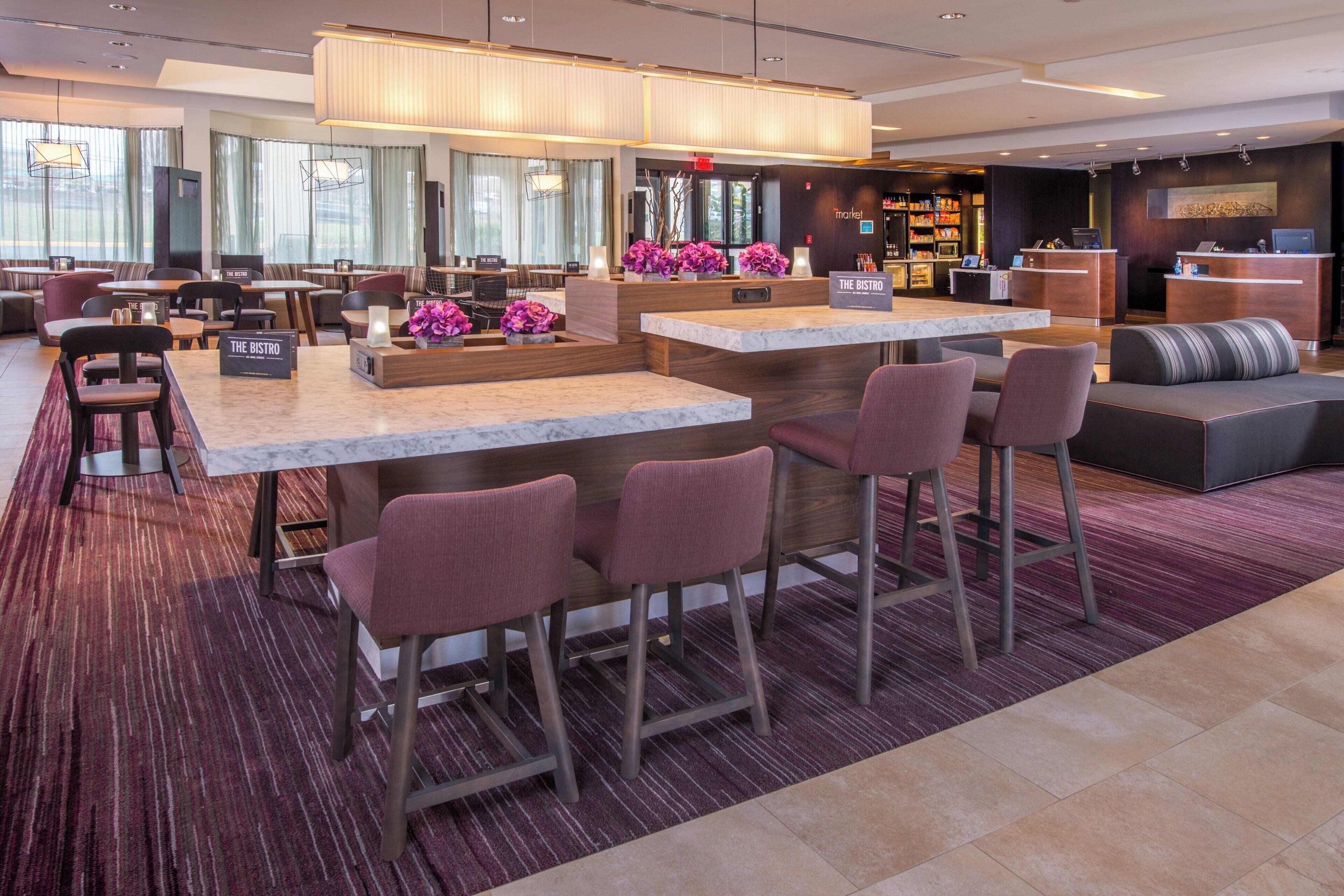 breakfast and dinner served, american cuisine