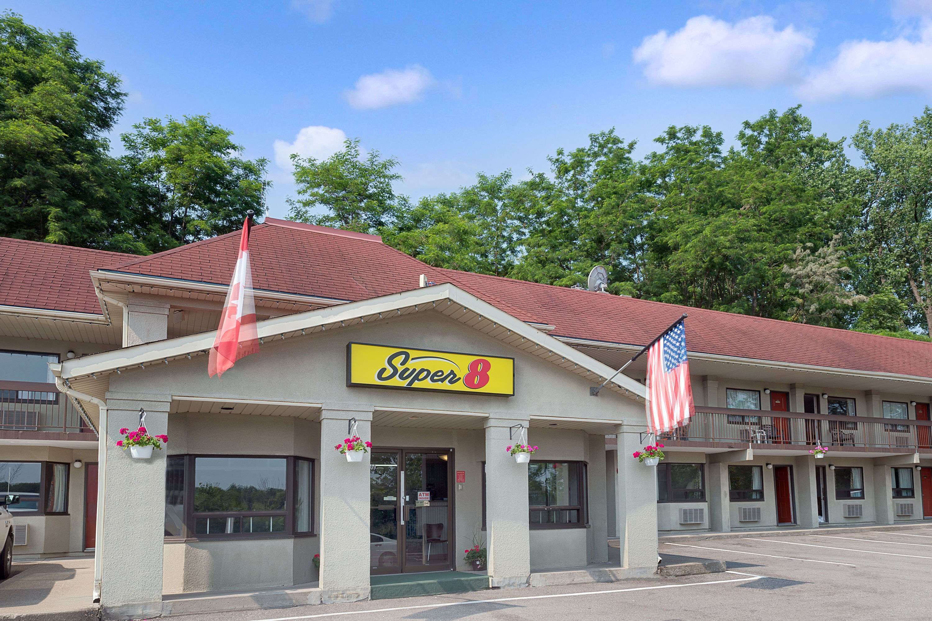 Foto - Super 8 by Wyndham Niagara Falls North