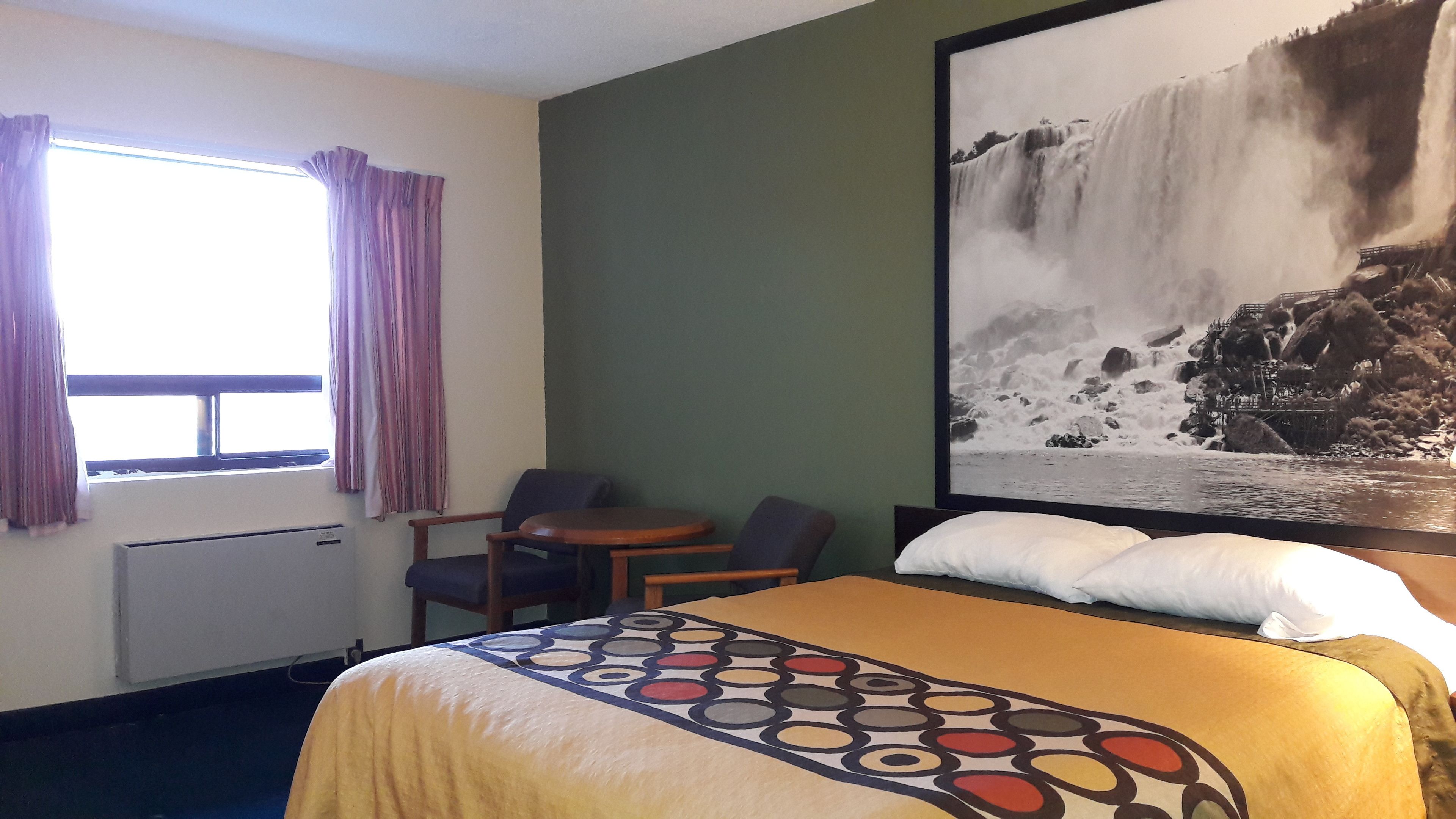 Foto - Super 8 by Wyndham Niagara Falls North