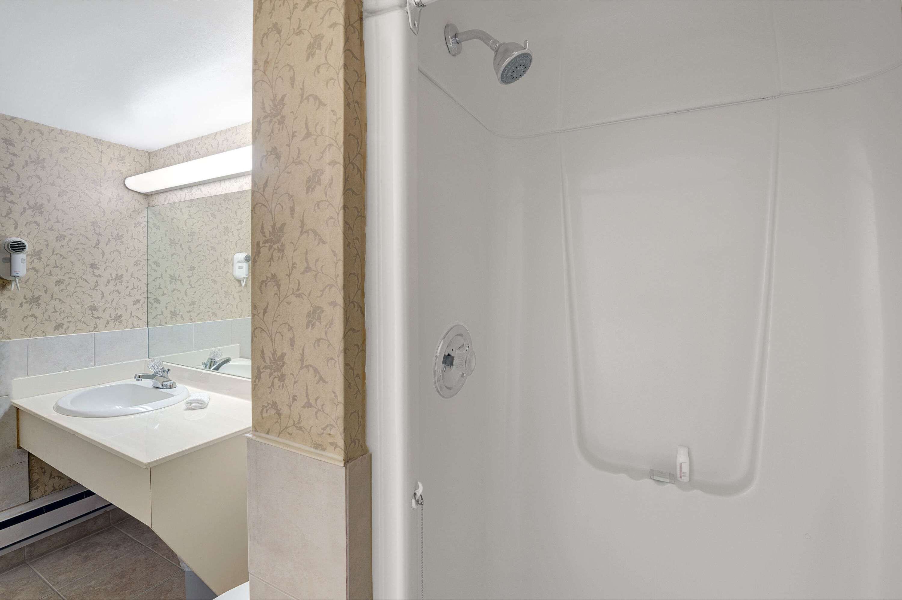 Foto - Super 8 by Wyndham Niagara Falls North