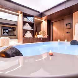 Sauna, bañera de hidromasaje, baño turco, tratamientos corporales