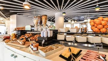 Daily buffet breakfast (EUR 11 per person)