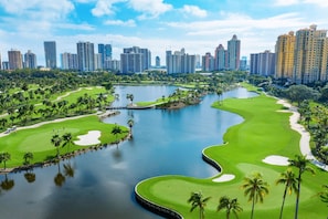 Golf - JW Marriott Turnberry Resort & Spa (Aventura)