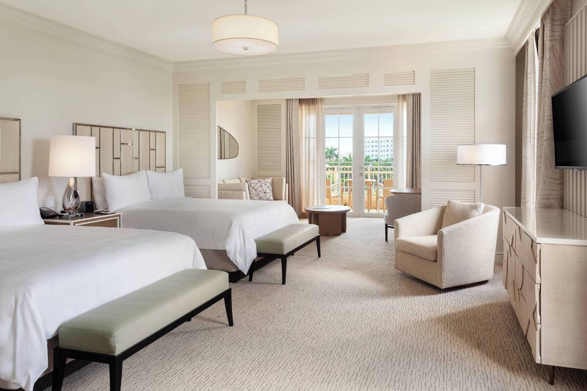 Premium bedding, pillowtop beds, minibar, in-room safe