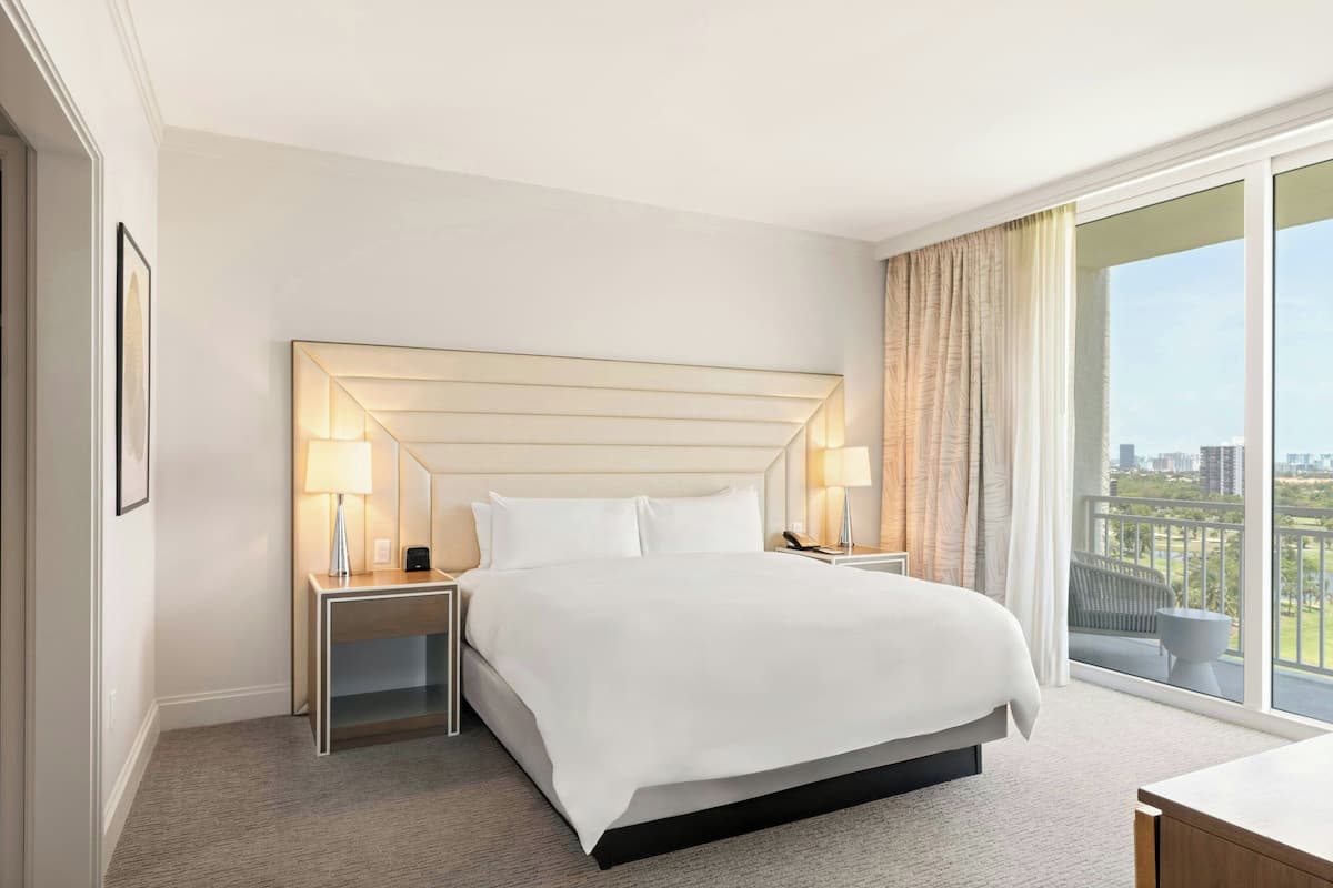 Suite, 1 King Bed with Sofa bed, Ocean View | 1 bedroom, premium bedding, pillowtop beds, minibar
