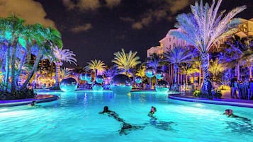 5 albercas al aire libre y camas balinesas (con cargo)