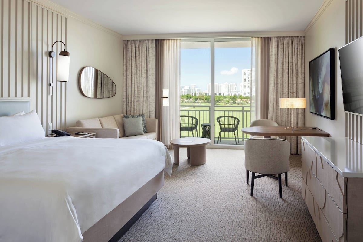 1 bedroom, premium bedding, pillow-top beds, minibar