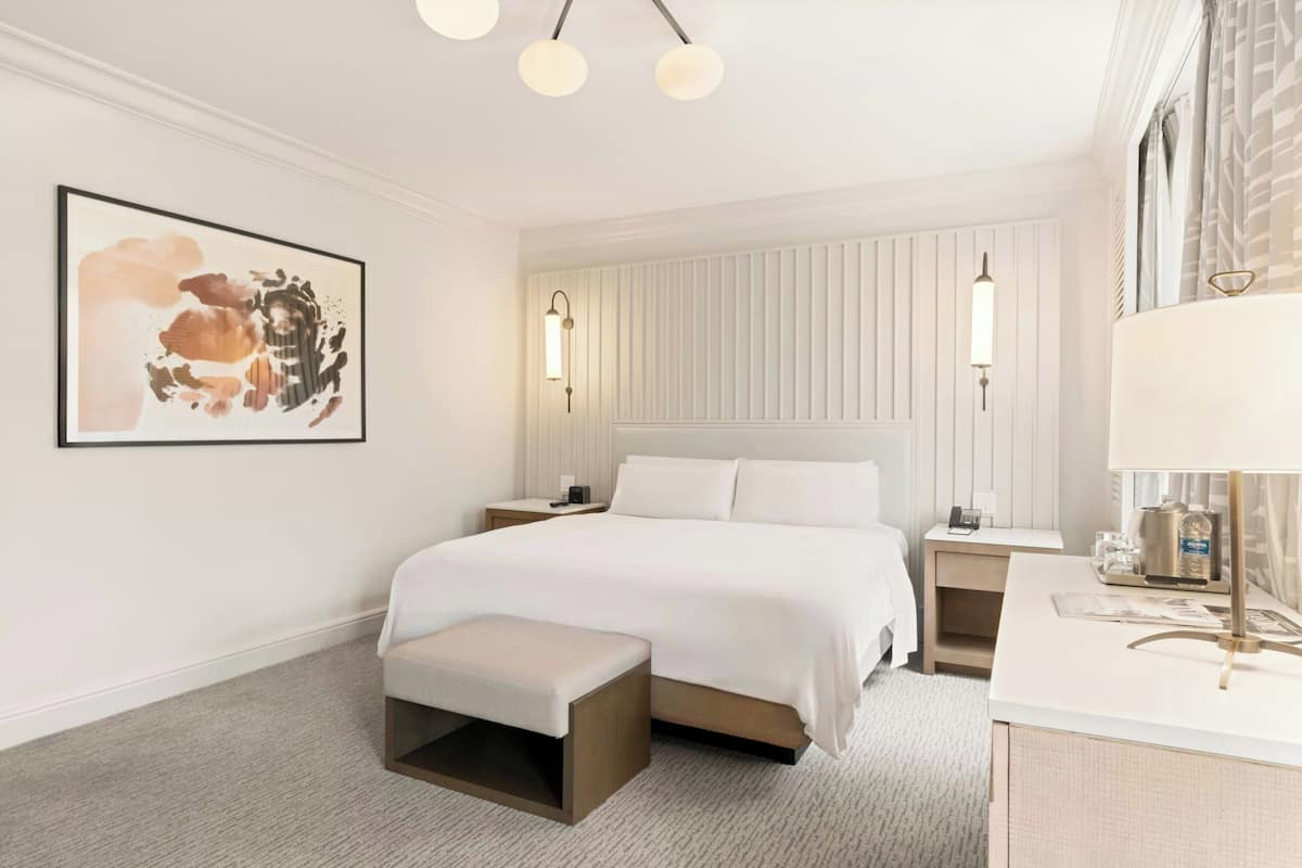 Room, 1 King Bed, Balcony, Resort View