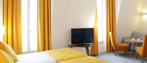 Premium-sengetøj, minibar, pengeskab på værelset, skrivebord